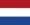 De afbeelding toont de Nederlandse vlag met drie horizontale banen: rood aan de bovenkant, wit in het midden en blauw aan de onderkant.